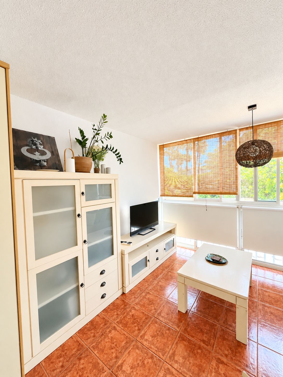 Apartment for sale on Calle Joaquín Rodrigo the centre of Albir