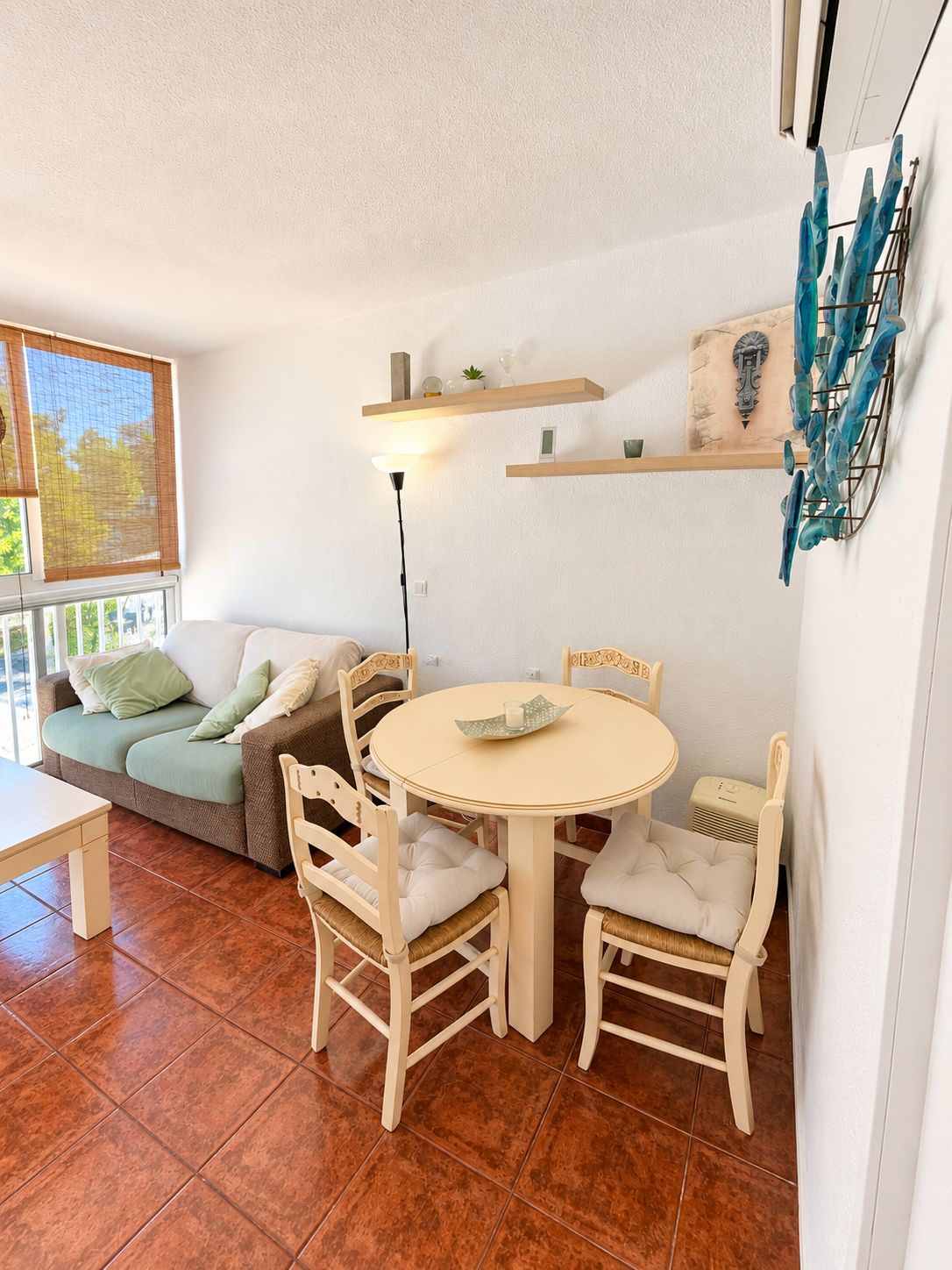 Apartment for sale on Calle Joaquín Rodrigo the centre of Albir